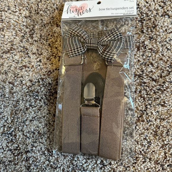 Ring Bearer Bow tie and Suspenders Set - Picture 1 of 1